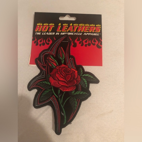 ❤️Hot Leathers Rose Iron-on Patch - 796 $12 or 🎉 - Picture 1 of 2